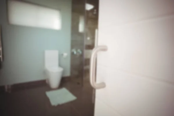 Toalete Banheiro Visto Através Porta Casa — Fotografia de Stock