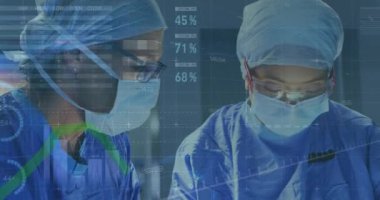 Hastanede ameliyat yapan iki kadın cerrah üzerinde istatistiksel veri işleme animasyonu. Tıbbi sağlık ve teknoloji konsepti
