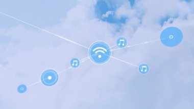 Mavi gökyüzündeki bulutlara karşı dijital simge ağının animasyonu. Küresel ağ ve iş bulutu veri depolama teknolojisi kavramı