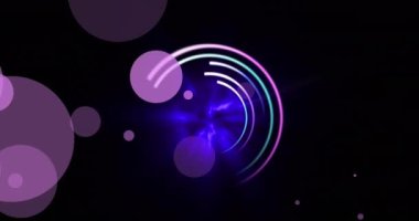 Siyah arkaplan üzerinde hareket eden mavi ve mor renkli parlak şekillerin animasyonları. Hareket, ışıklar ve şekiller, arkaplan kavramı dijital video oluşturma.