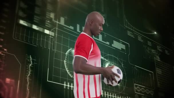Afro Amerikan Erkek Futbolcu Üzerinden Veri Işleme Animasyonu Küresel Spor — Stok video