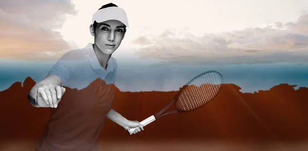 Digitaal Samengesteld Beeld Van Geconcentreerde Tennisspeler Tegen Lucht — Stockfoto