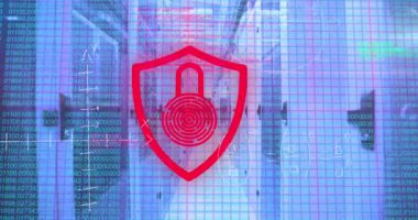 Bilgisayar sunucuları üzerinde dijital asma kilit, matematiksel denklemler ve veri işleme animasyonları. Dijital olarak oluşturulmuş küresel bilgisayar ve veri işleme kavramı.