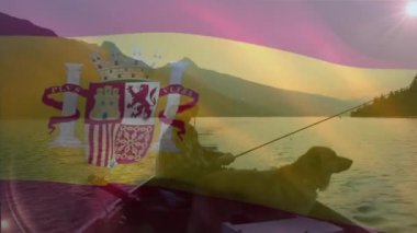 İspanyol bayrağının köpek avlayan beyaz adam üzerindeki animasyonu. Küresel vatanseverlik ve dijital arayüz kavramı dijital olarak oluşturulmuş video.