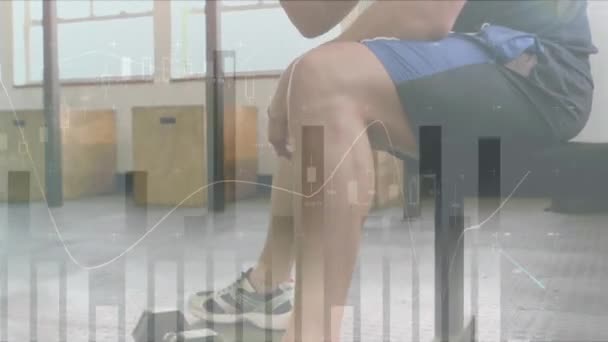 Animatie Van Meerdere Grafieken Blanke Man Drinken Eiwitshake Het Sporten — Stockvideo