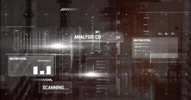 Grafiklerle hud arayüzünün animasyonu, programlama dili ve mercek gökdelenlerin üzerinde parlıyor. Dijital bileşik, çoklu pozlama, rapor, finans, veritabanı, kodlama, şehir manzarası ve teknoloji kavramı