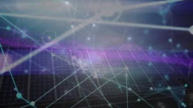 Güneş panelleri üzerinden bağlantı ağının animasyonu. Küresel bağlantılar, veri işleme kavramı dijital video oluşturuldu.