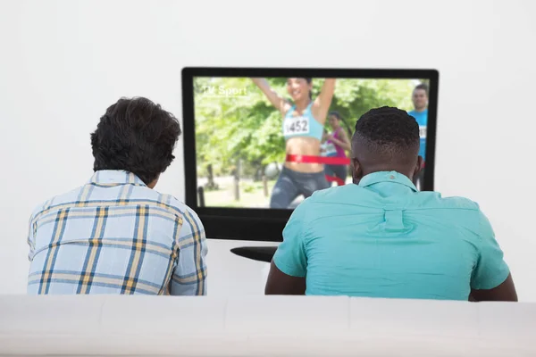 Visão Traseira Dois Fãs Futebol Assistindo — Fotografia de Stock