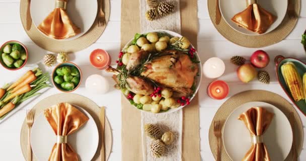 Video Tray Roasted Turkey Diverse Dishes Autumn Decoration White Surface — Stock Video