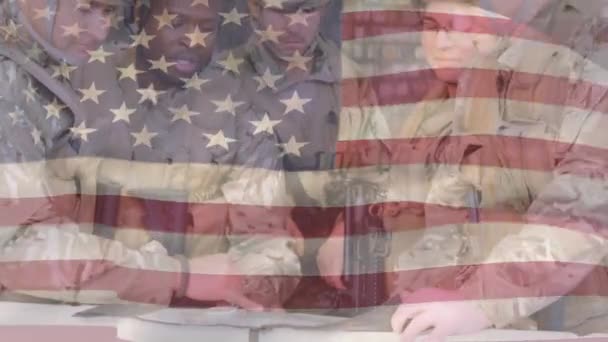 Animation Drapeau Des Etats Unis Sur Divers Soldats Masculins Patriotisme — Video