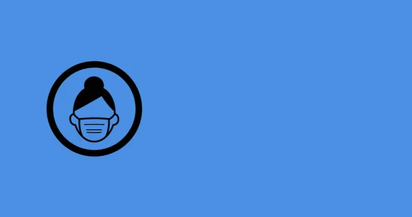 Afbeelding Van Vrouw Met Gezichtsmasker Icoon Zwarte Cirkel Blauwe Achtergrond — Stockfoto
