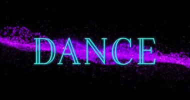 Bulutlu gece gökyüzü ve kuzey ışıkları üzerinde başlangıç metninin canlandırması. Video oyunu eğlencesi ve dijital arayüz kavramı dijital olarak oluşturuldu.