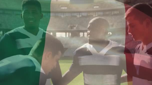 Animacja Flagi Włoch Nad Różnymi Graczami Rugby Stadionie Flagi Narodowe — Wideo stockowe