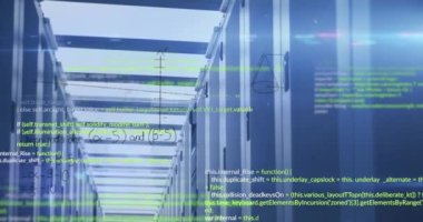 Sunucu odasında veri işleme animasyonu. küresel iş ve dijital arayüz kavramı dijital olarak oluşturulmuş video.