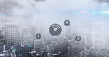 Şehirdeki veri işleme üzerine simgelerle bağlantı ağının animasyonları. Küresel bağlantılar ve veri işleme kavramı dijital video oluşturuldu.