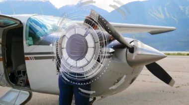 Kafkasyalı pilot ve uçak üzerinde veri işleme animasyonu. Küresel iş ve dijital arayüz kavramı dijital olarak oluşturulmuş video.