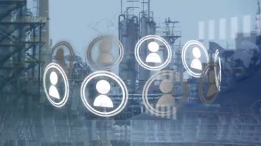 Fabrika üzerinde veri işleme animasyonu. Küresel iş ve dijital arayüz kavramı dijital olarak oluşturulmuş video.