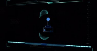 Çevrimiçi güvenlik asma kilidi ve devre kartı üzerinden veri işleme animasyonu. Küresel internet güvenlik bağlantıları ve veri işleme kavramı dijital olarak oluşturuldu.