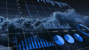 Şebeke üzerinde finansal veri işleme animasyonu. Küresel sosyal medya bağlantıları ve dijital arayüz konsepti dijital olarak oluşturulmuş video.