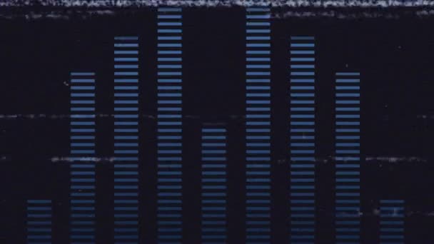 Анимация Экрана Линиями Помех Показывающая Движущийся Синий Девятидиапазонный Графический Эквалайзер — стоковое видео