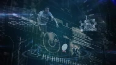 Arka planda rugby topunu tekmeleyen erkek bir ragbi oyuncusuyla veri işleme, tarama ve analizlerin animasyonu