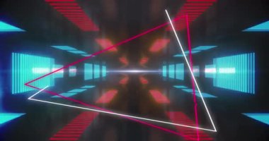 Siyah arkaplanda mavi ve kırmızı ışıkların üzerindeki neon üçgenlerin animasyonu. Küresel iletişim ağı, dijital arayüz ve dijital olarak oluşturulan veri işleme konsepti.