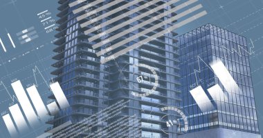 Şehir manzarası üzerinde veri işleme ile istatistiklerin resmi. Küresel iş, finans ve veri işleme kavramı dijital olarak oluşturulmuş görüntü.