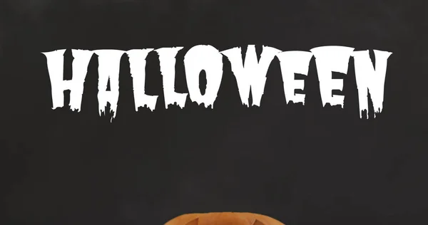 Bild Halloween Text Över Snidade Pumpa Svart Bakgrund Halloween Höst — Stockfoto