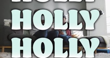 VR kulaklıklı Afro-Amerikan çiftin Noel 'de evde tekrarladığı kutsal mesajların animasyonu. Noel, tatiller, şenlik, iletişim ve eğlence konsepti dijital olarak oluşturulmuş video.