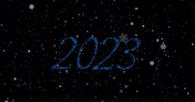 2023 metnin üzerine düşen kar animasyonu. Noel, kutlama ve dijital arayüz kavramı dijital olarak oluşturulmuş video.