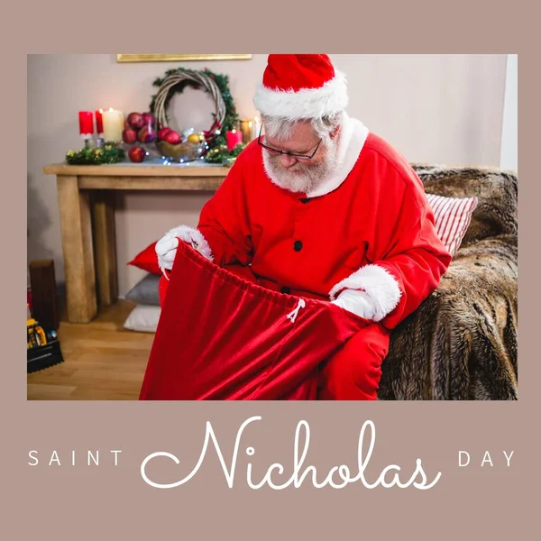 Composición San Nicolás Texto Del Día Sobre Santa Claus Sosteniendo — Foto de Stock