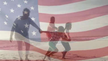 Amerika Birleşik Devletleri bayrağı ve torunları olan üst düzey melez çiftin canlandırması. Amerikan vatanseverliği, çeşitlilik ve gelenek konsepti dijital olarak oluşturulmuş video.
