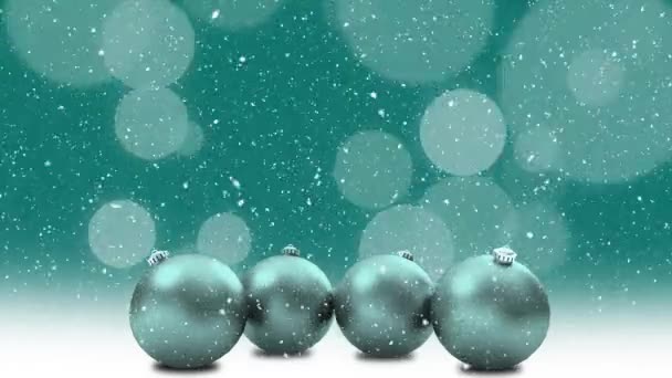 秋の雪と青いクリスマスの泡の上に集中した光のアニメーション クリスマス お祭り 伝統とお祝いのコンセプトデジタル生成ビデオ — ストック動画