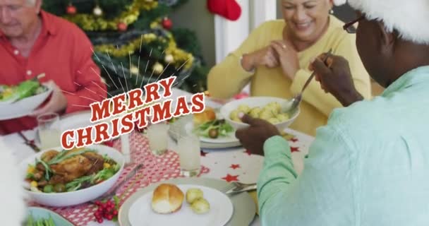 Κινούμενα Σχέδια Χαρούμενα Χριστούγεννα Κείμενο Κόκκινο Πάνω Από Χαρούμενους Διαφορετικούς — Αρχείο Βίντεο