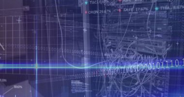 Bir bilgisayar sunucusunun kapatılmasına karşı ikili kodlama ve borsa veri işleme. küresel ekonomi ve iş veri depolama teknolojisi kavramı