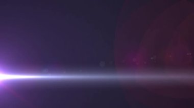 Işık izlerinin ve siyah arkaplandaki lekelerin animasyonu. Işık ve hareket kavramı dijital olarak oluşturulmuş video.