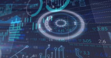 Koyu arkaplanda hareket eden tablolar ve istatistiklerle parlayan arayüz görüntüsü. iletişim teknolojisi dijital arayüz kavramı, dijital olarak oluşturulmuş görüntü.