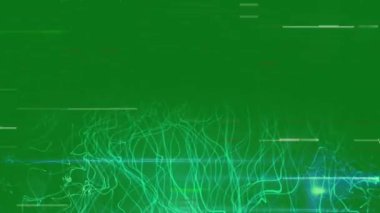 Yeşil arkaplandaki ışık izlerinin üzerindeki parazitin canlandırması. Küresel teknoloji, bağlantılar ve dijital arayüz konsepti dijital olarak oluşturulmuş video.