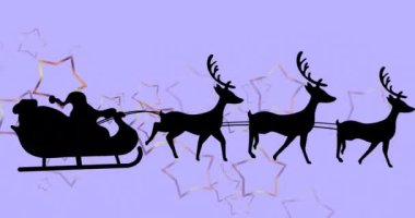 Noel Baba 'nın kızakta Noel Baba' nın mavi arka planda yıldızın üstünde ren geyiğiyle canlandırılması. Noel geleneği ve kutlama konsepti dijital olarak oluşturulmuş video.
