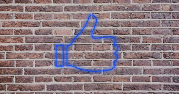 Compuesto Azul Iluminado Digital Como Icono Botón Contra Pared Ladrillo —  Fotos de Stock