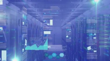 Bilgisayar sunucu odasında veri işleme yapan ışık noktalarının ve ekranların animasyonu. Bilgisayar arayüzü ve iş veri depolama teknolojisi kavramı