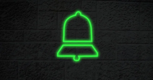 Kompozycja Zielonego Cyfrowego Powiadomienia Ikona Dzwonka Świecąca Ścianę Przestrzeń Kopiowania — Zdjęcie stockowe