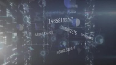 Mozaik kare ekranlarına karşı veri işleme ve çoklu değişen sayılar animasyonu. Bilgisayar arayüzü ve iş teknolojisi kavramı