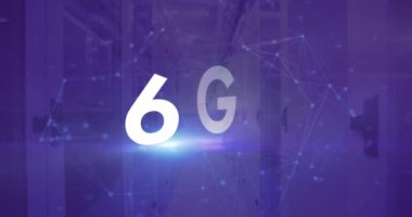 Sunucu odasında 6G metin ve bağlantı ağının animasyonu. Küresel teknoloji, sosyal medya ve dijital arayüz kavramı dijital olarak oluşturulmuş video.