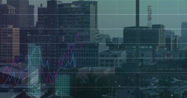 Şehir manzarası üzerinde finansal veri işleme resmi. Küresel iş, finans, veri işleme ve dijital arayüz kavramı dijital olarak oluşturuldu.