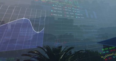 Şehir manzarası üzerinde finansal veri işleme resmi. Küresel iş, finans, veri işleme ve dijital arayüz kavramı dijital olarak oluşturuldu.