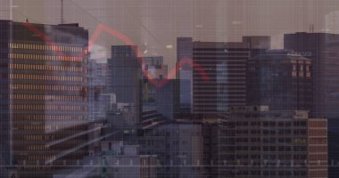 Şehir manzarası üzerinde finansal veri işleme resmi. Küresel iş, finans, veri işleme ve dijital arayüz kavramı dijital olarak oluşturuldu.