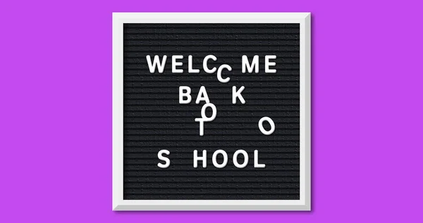 Beeld Van Verspreid Welkom Terug Naar School Aan Boord Violette — Stockfoto