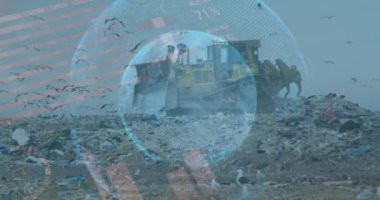 Çorak arazide buldozer üzerinde istatistik ve veri işleme ile dünyanın animasyonu. Küresel çevre, atık, sürdürülebilirlik ve veri işleme kavramı dijital olarak oluşturulmuş video.