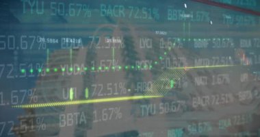 Finansal veri işleme animasyonu ve siyah arkaplan istatistikleri. Küresel finans, iş ve veri işleme kavramı dijital olarak oluşturulmuş video.